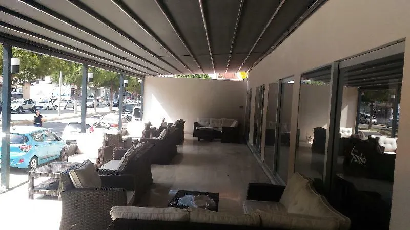 Hotel Santur 库萨达斯